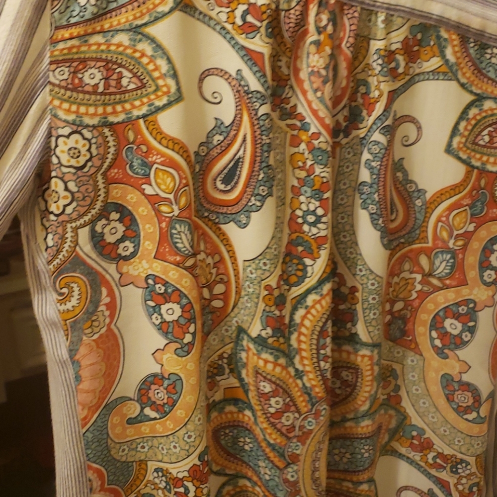 Blouse - Picture 3 of 3
